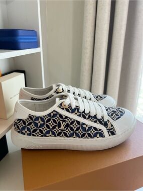 Source unknown LV sneakers